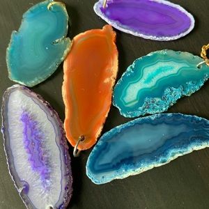 Gemstone pendant necklace set